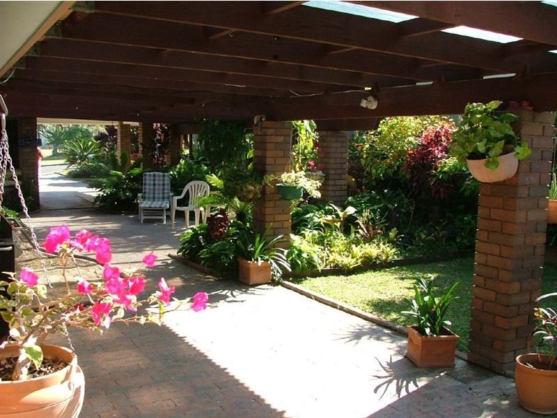 27 Lawrence Street, Mooloolaba QLD 4557