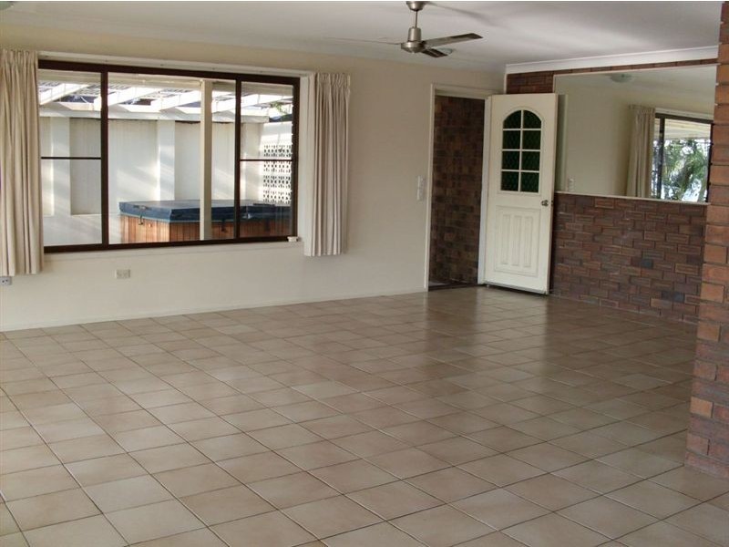 Minyama QLD 4575