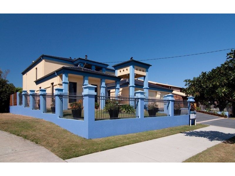 17 Oceanic Drive, Warana QLD 4575