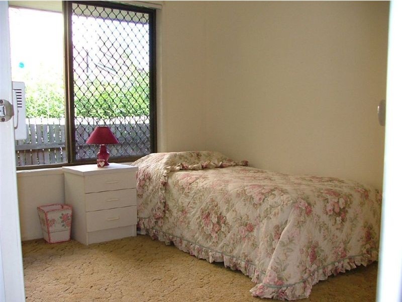 27 Lawrence Street, Mooloolaba QLD 4557