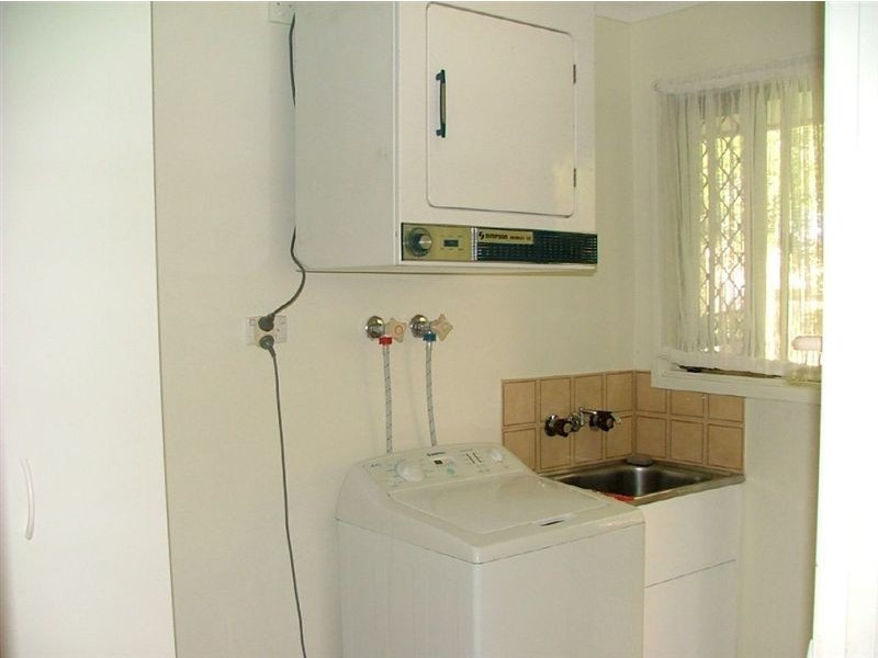 27 Lawrence Street, Mooloolaba QLD 4557