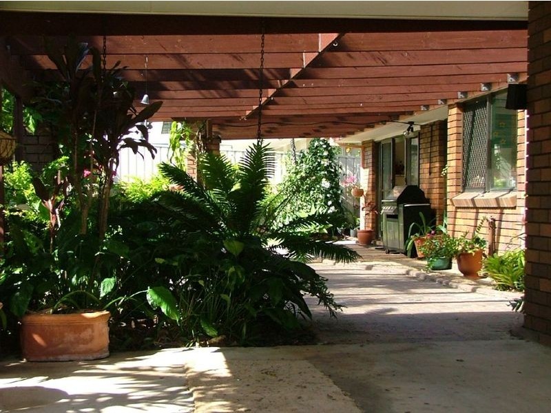 27 Lawrence Street, Mooloolaba QLD 4557