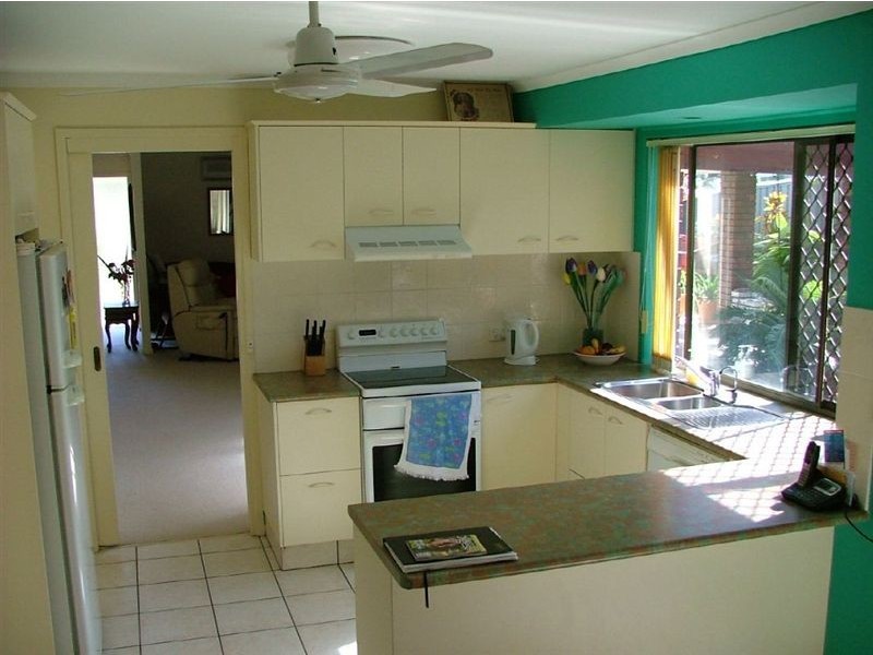 27 Lawrence Street, Mooloolaba QLD 4557