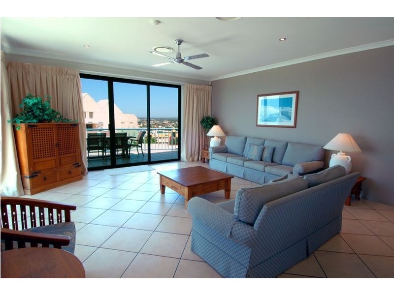 28/4 Buderim Ave, Alexandra Headland QLD 4572