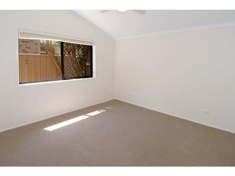 3/80 Broadwater Av, Maroochydore QLD 4558