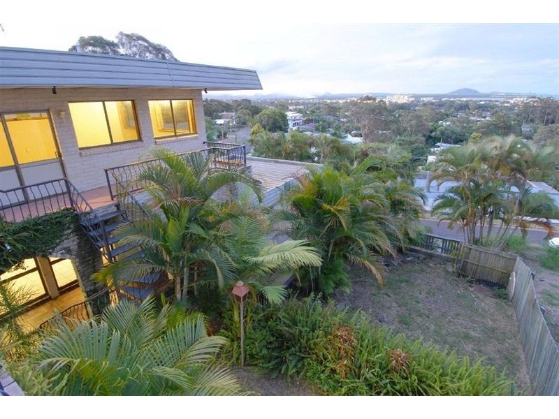 31 Yakola Parade, Alexandra Headland QLD 4572