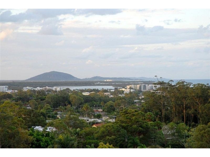 31 Yakola Parade, Alexandra Headland QLD 4572