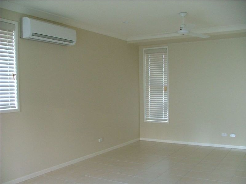 39 Whitsunday Drive, Pacific Paradise QLD 4564