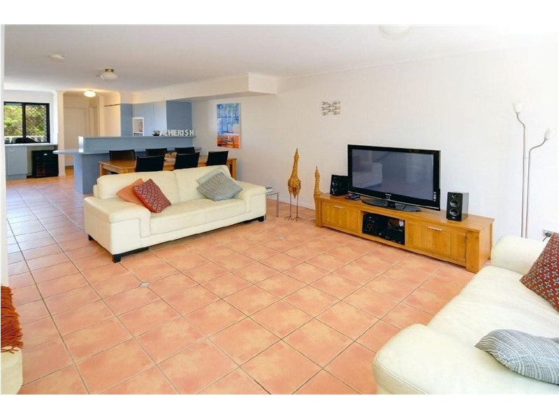 1/67 Buderim Avenue, Mooloolaba QLD 4557