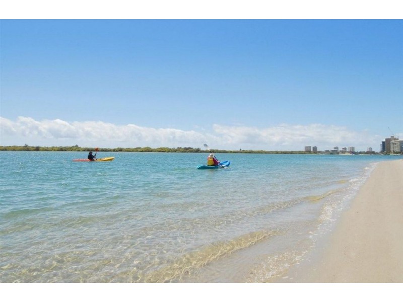 333 Bradman Avenue, Maroochydore QLD 4558