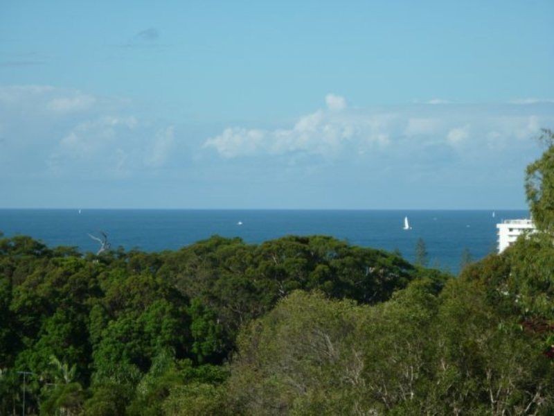 2/33 Yakola Parade, Alexandra Headland QLD 4572