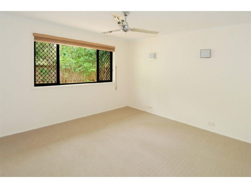 33 Candlewood Close, Mooloolaba QLD 4557