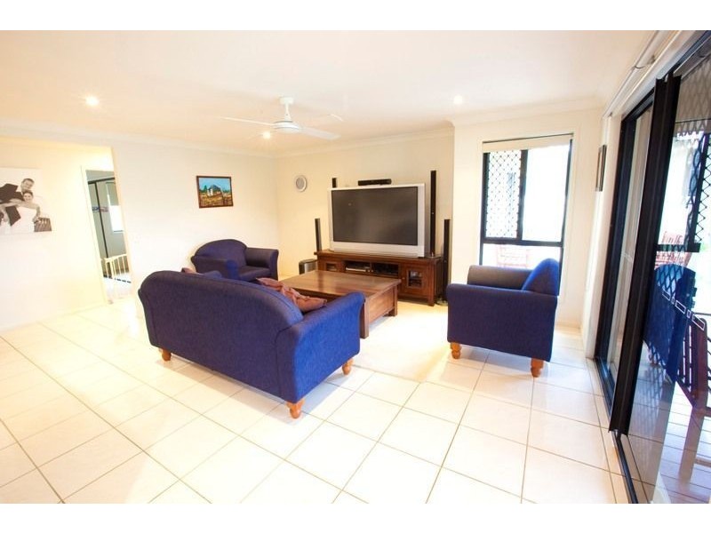 1 Gowen Drive, Landsborough QLD 4550