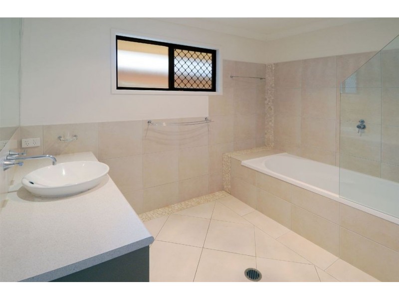 Alexandra Headland QLD 4572