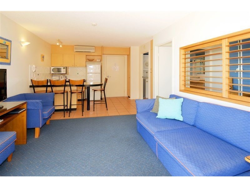 27/136 Alexandra Parade, Alexandra Headland QLD 4572