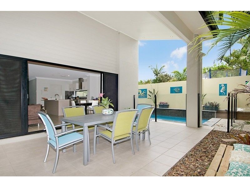 1 Lawley Street, Dicky Beach QLD 4551