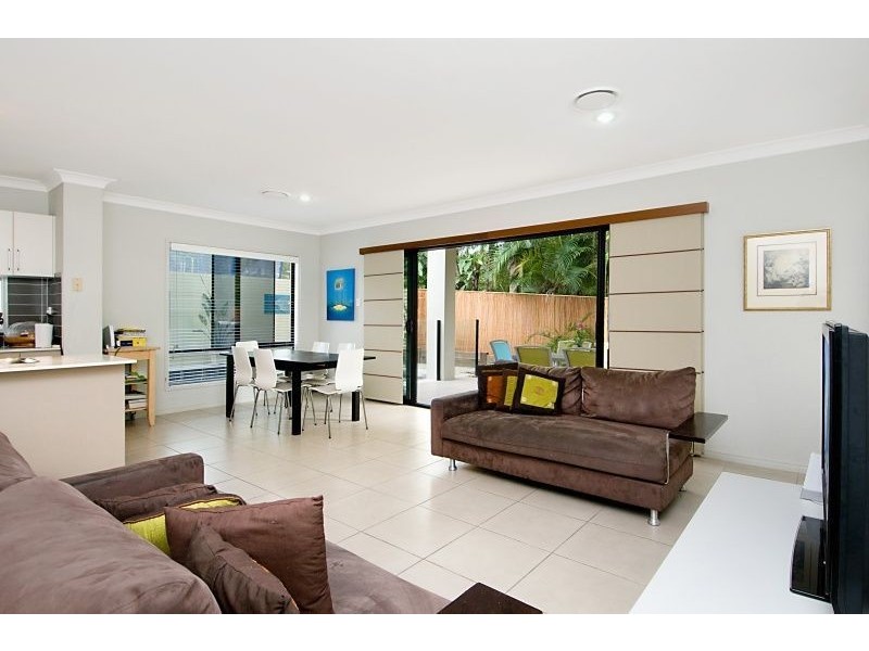 1 Lawley Street, Dicky Beach QLD 4551
