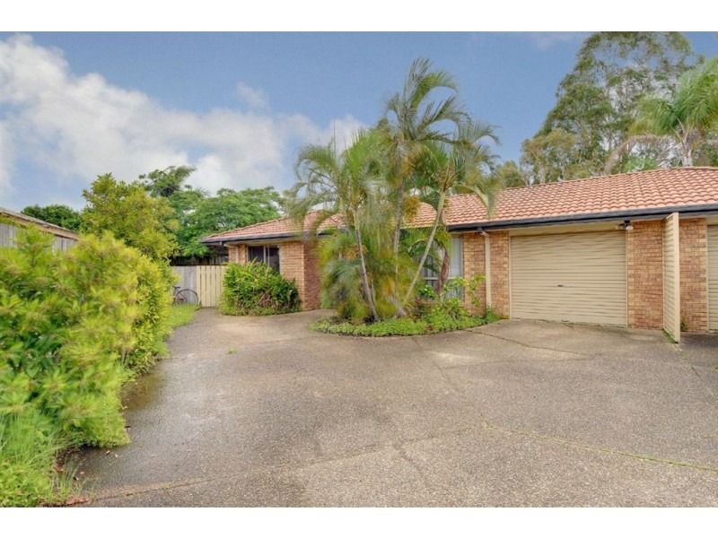 2/143 Amarina ave, Mooloolaba QLD 4557