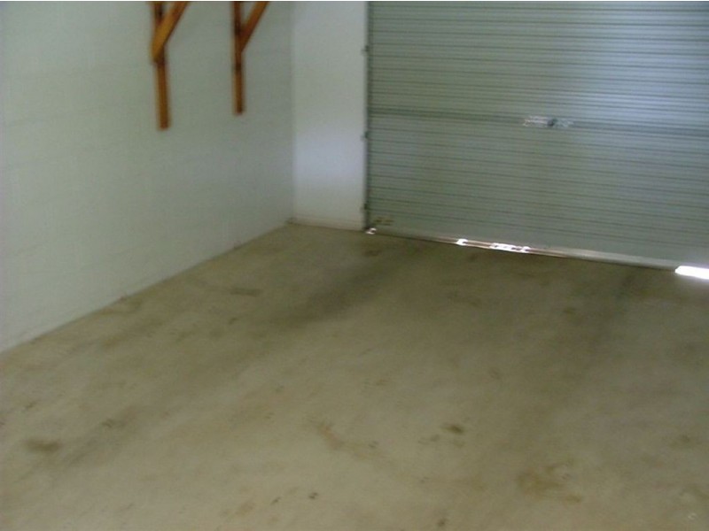 2/143 Amarina ave, Mooloolaba QLD 4557
