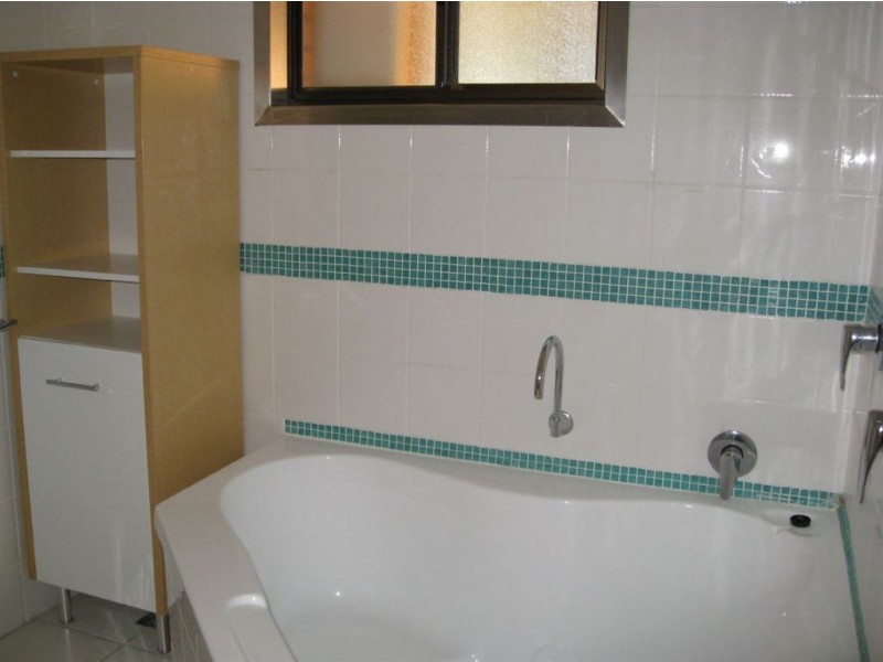 44 Yorlambu Pde, Maroochydore QLD 4558