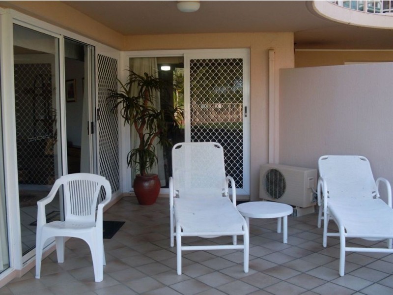 2/145 Lowanna Dr, Buddina QLD 4575