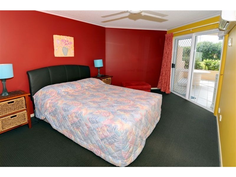 2/143 Lowanna Drive, Buddina QLD 4575