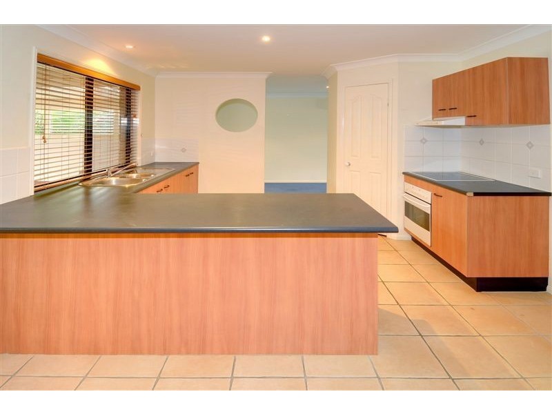10 Highclare Court, Little Mountain QLD 4551