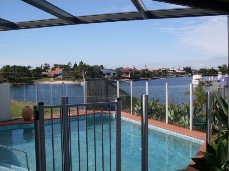Minyama QLD 4575