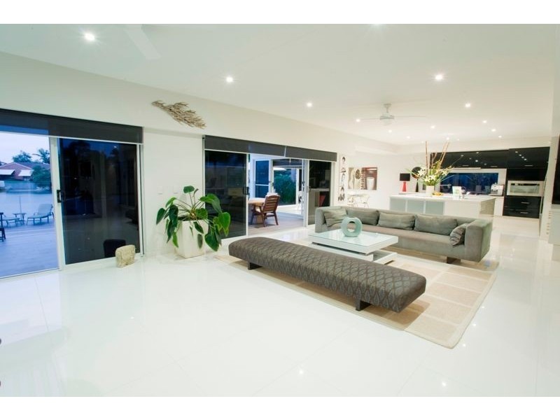 11 Jessica Blvd, Minyama QLD 4575