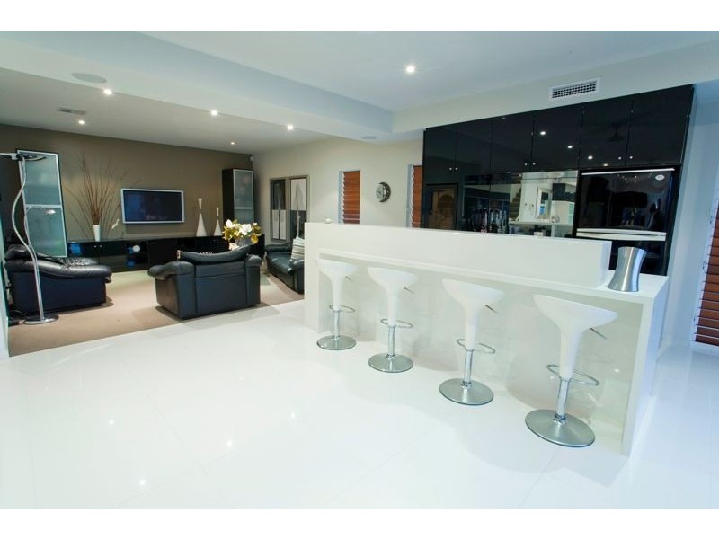 11 Jessica Blvd, Minyama QLD 4575