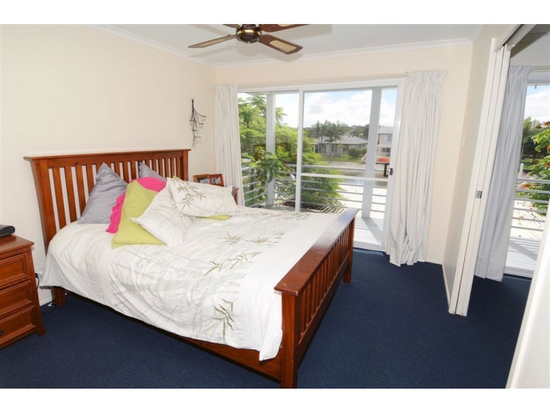 11A ADMIRALS COURT, Mooloolaba QLD 4557