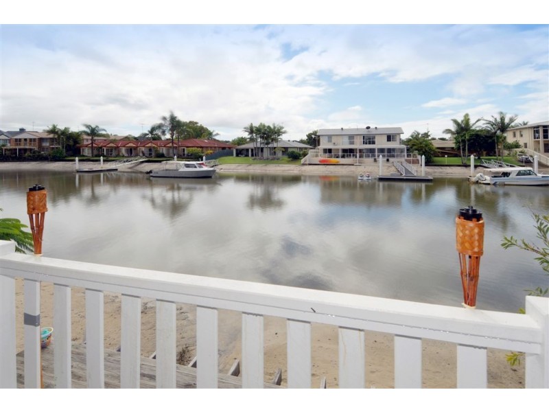 11A ADMIRALS COURT, Mooloolaba QLD 4557