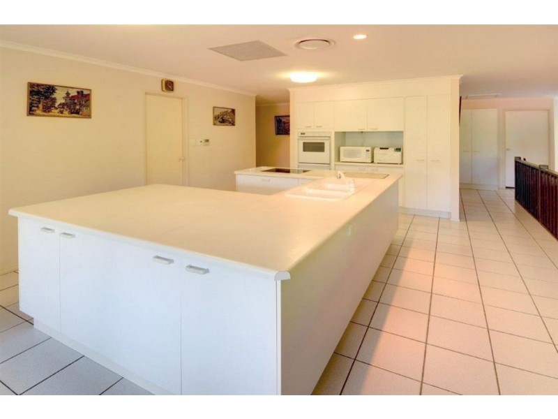 27 Le Claire, Buderim QLD 4556