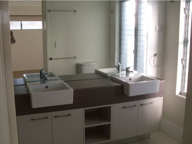 Alexandra Headland QLD 4572