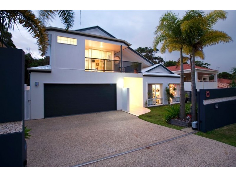 31 Admiralty Drive, Alexandra Headland QLD 4572