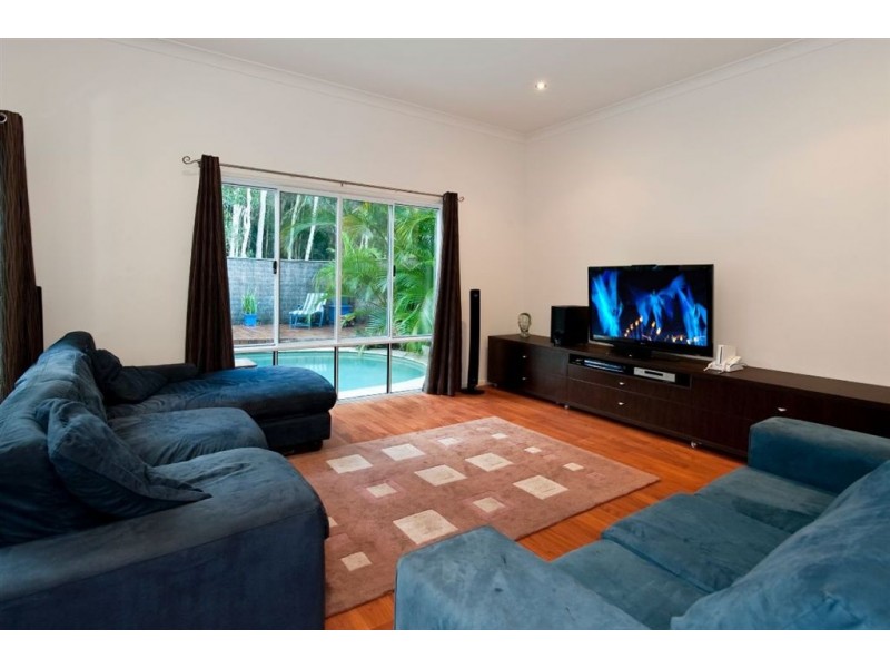 31 Admiralty Drive, Alexandra Headland QLD 4572