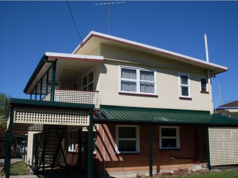 1/5 Yorlambu Parade, Maroochydore QLD 4558