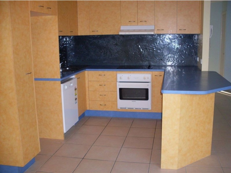 8/12 Memorial Ave, Cotton Tree QLD 4558