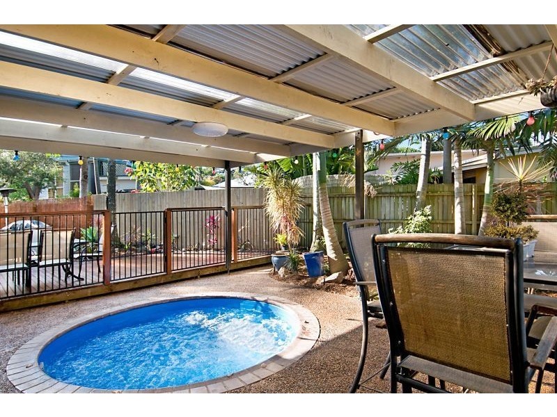 17 Parkway Dr, Mooloolaba QLD 4557