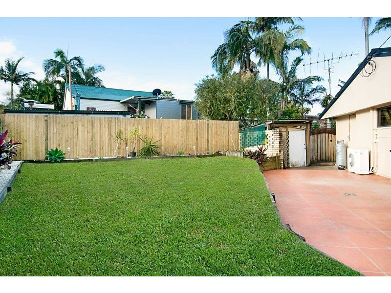 17 Parkway Dr, Mooloolaba QLD 4557