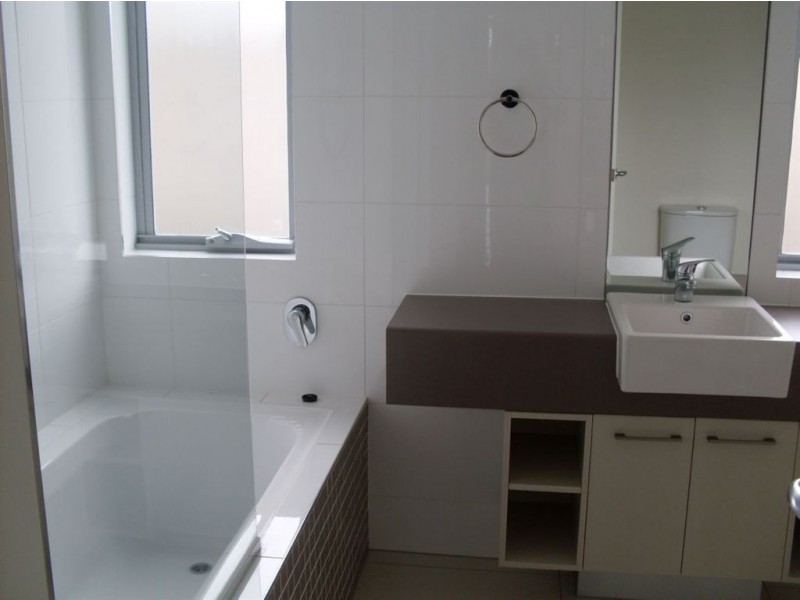 Alexandra Headland QLD 4572