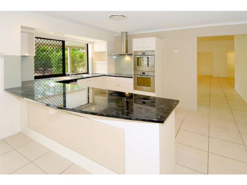 33 Candlewood Cl, Mooloolaba QLD 4557