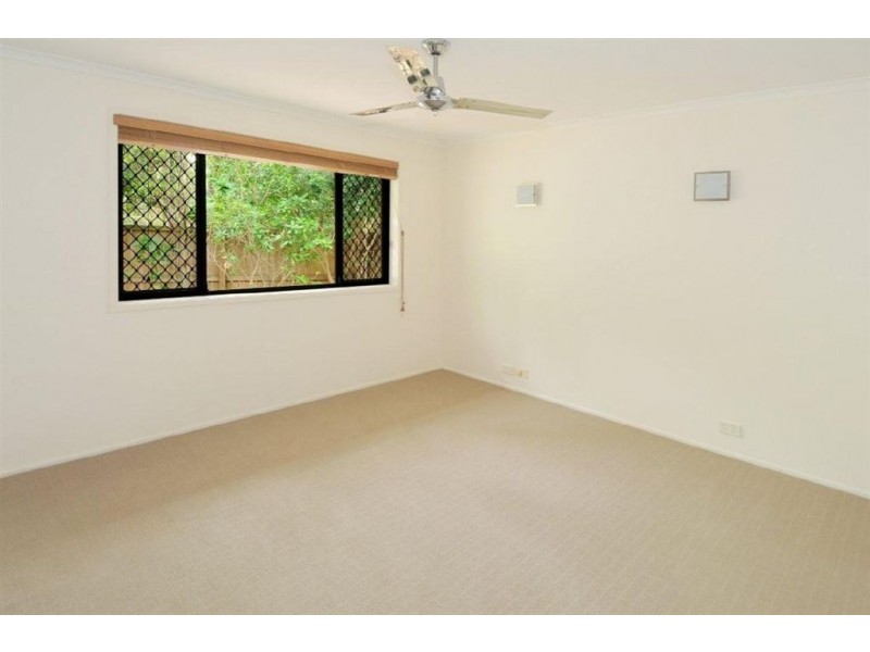 33 Candlewood Cl, Mooloolaba QLD 4557