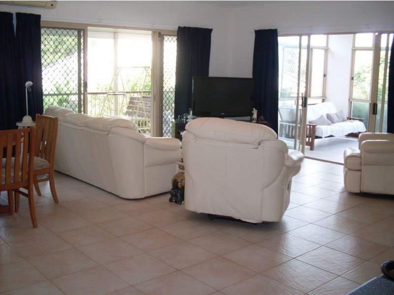 1/3 Barnes Drive, Buderim QLD 4556