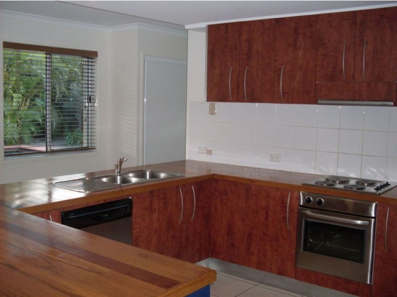 13 PEACOCK CRESCENT, Bokarina QLD 4575