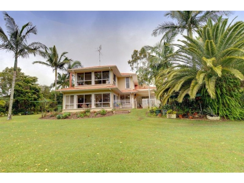 15 Walgarri Drive, Tanawha QLD 4556