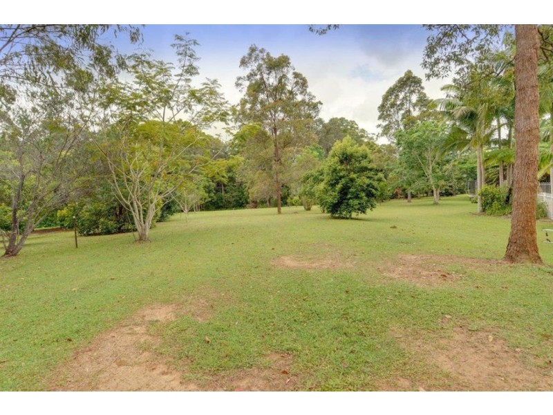 15 Walgarri Drive, Tanawha QLD 4556