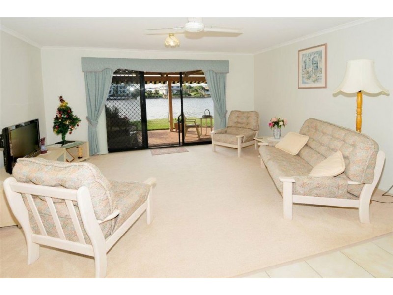 206/4 Melody, Warana QLD 4575