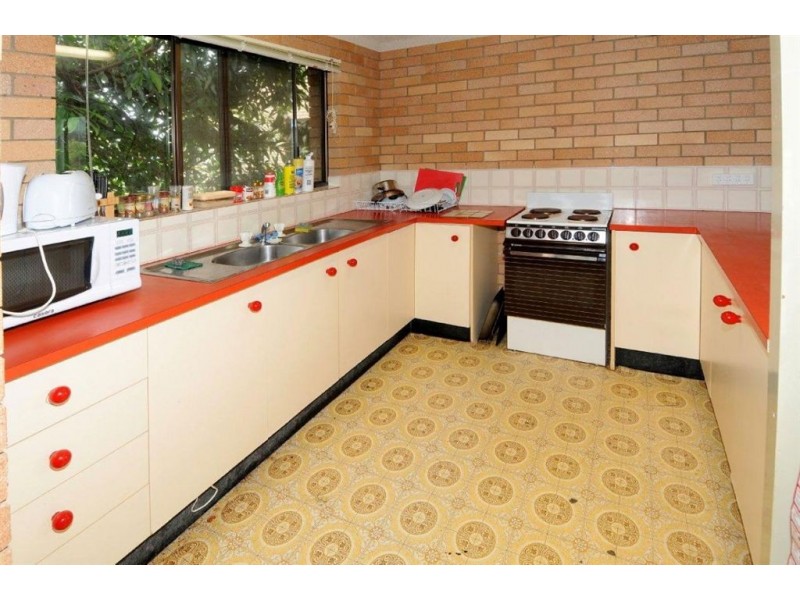 1/34 Goonawarra Drive, Mooloolaba QLD 4557