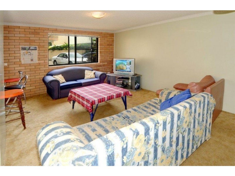 1/34 Goonawarra Drive, Mooloolaba QLD 4557